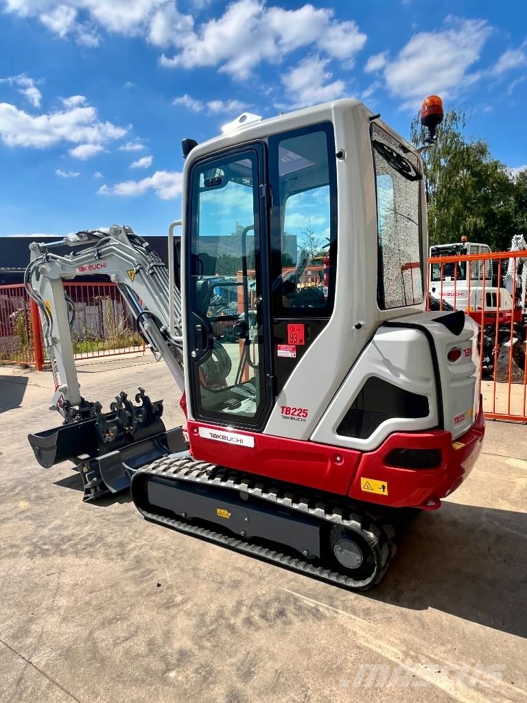 Takeuchi TB 225 Εκσκαφάκι (διαβολάκι) < 7t