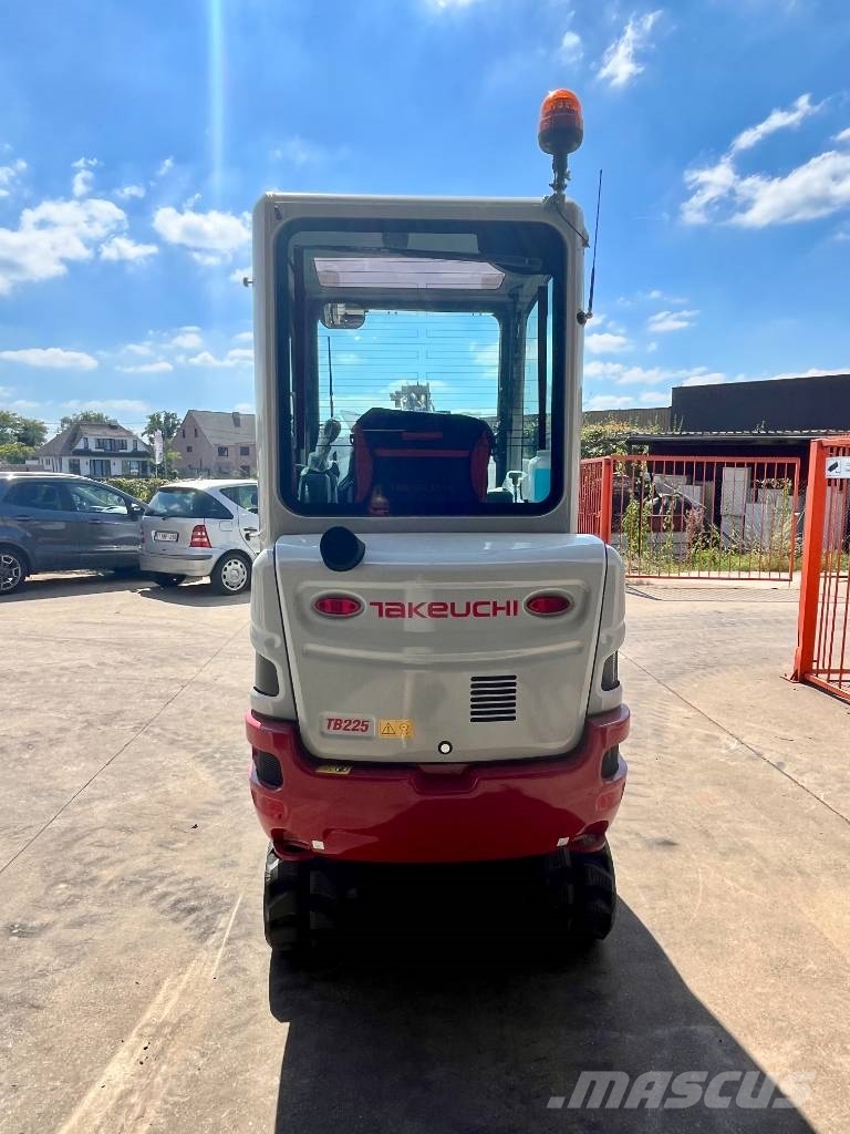 Takeuchi TB 225 Εκσκαφάκι (διαβολάκι) < 7t