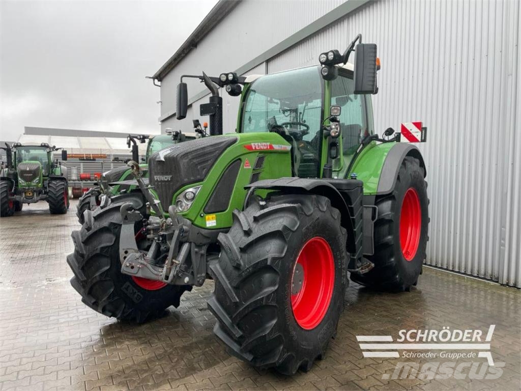 Fendt 718 VARIO GEN6 PROFI PLUS Трактори