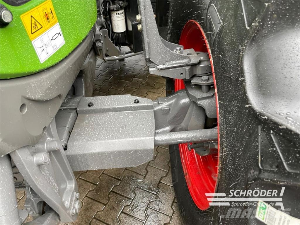 Fendt 718 VARIO GEN6 PROFI PLUS Tractoare