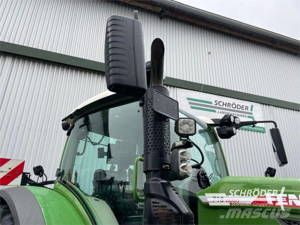 Fendt 718 VARIO GEN6 PROFI PLUS Tractoare