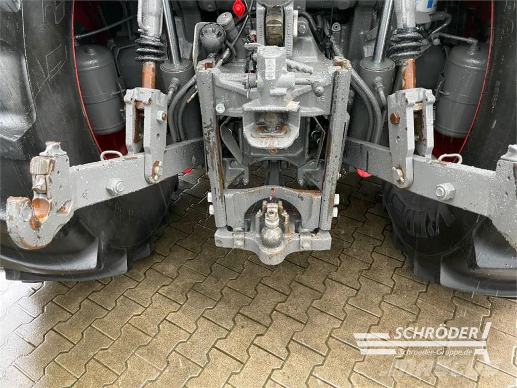 Fendt 718 VARIO GEN6 PROFI PLUS Трактори