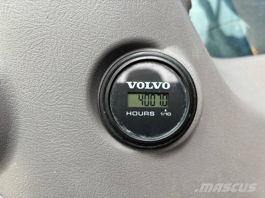 Volvo EC 250 ENL (Two Buckets) Koparki gąsienicowe