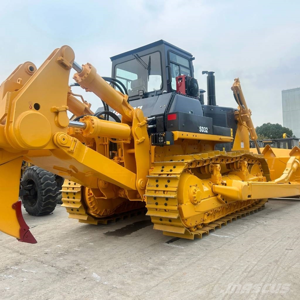 Shantui SD 32 Crawler dozers