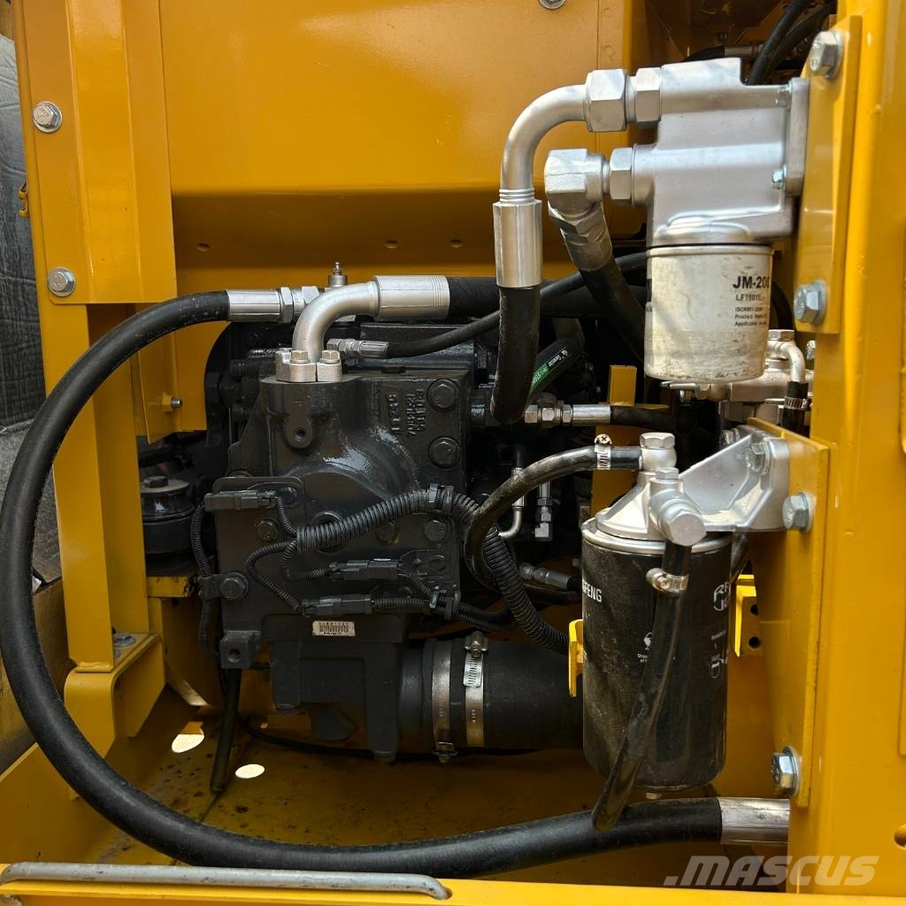 Komatsu 110 Escavadeiras de esteiras