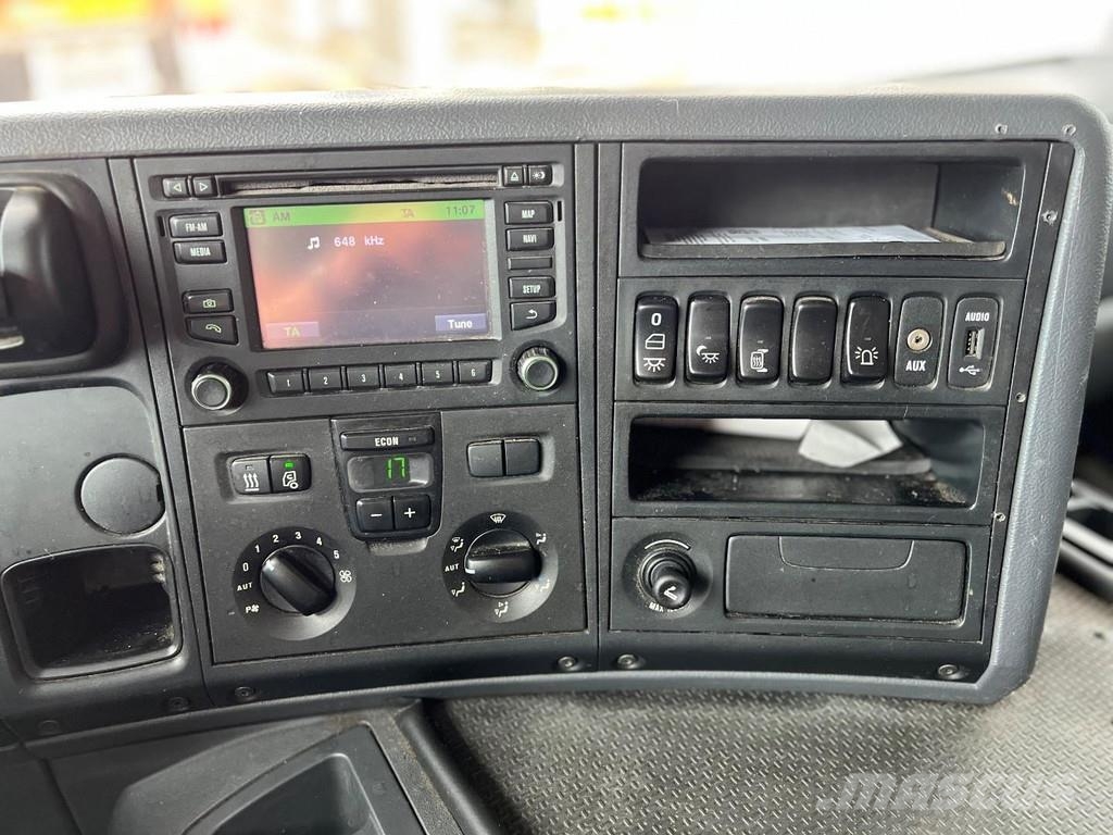 Scania P250 4X2 EURO 6 + PALFINGER LIFT 2500 KG Kamioni sa ciradom