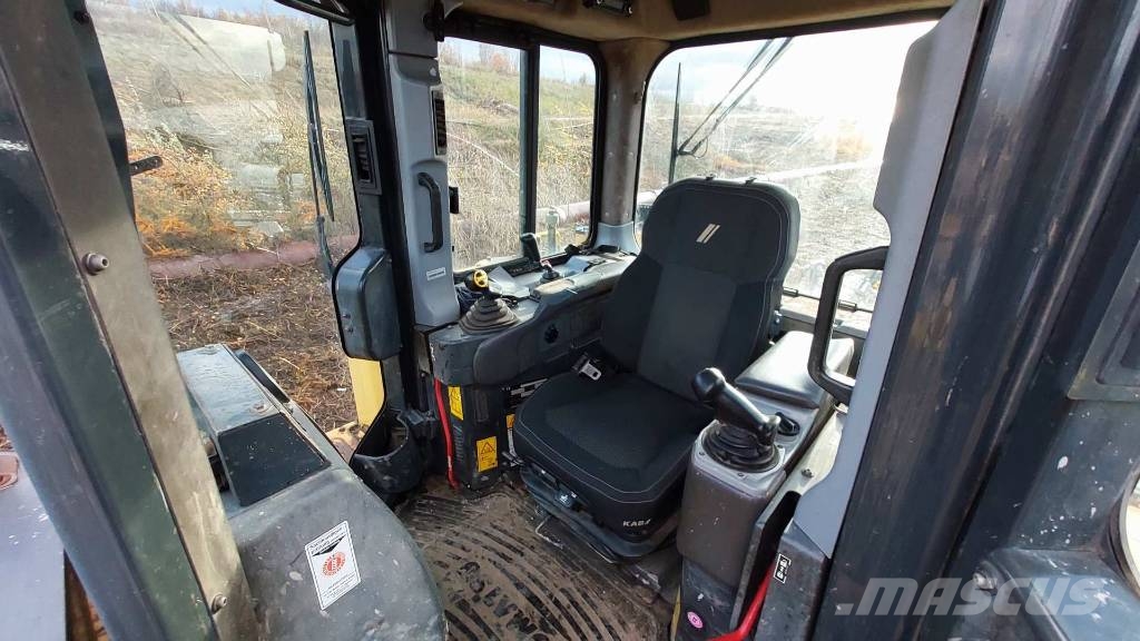 Komatsu D155 AX-6 Rupsdozers