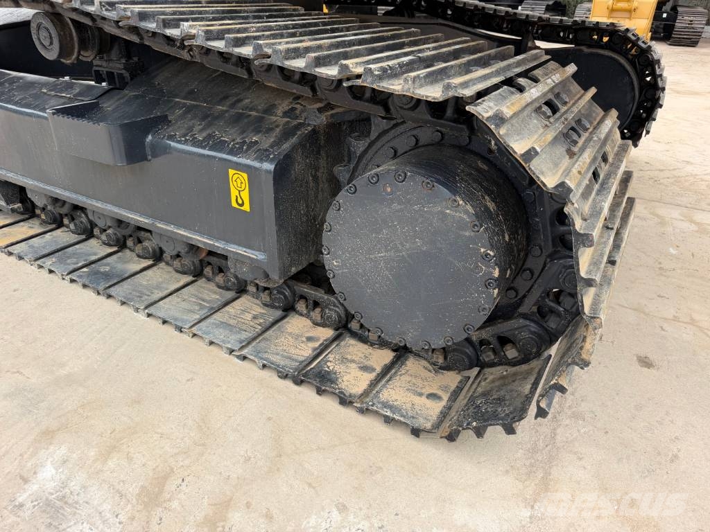 Doosan DX225 Raupenbagger