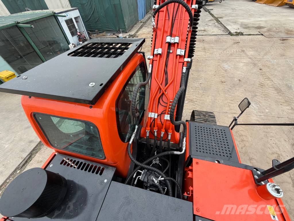 Doosan DX225 Raupenbagger