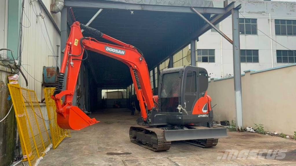 Doosan DX 60-9 C Vikšriniai ekskavatoriai