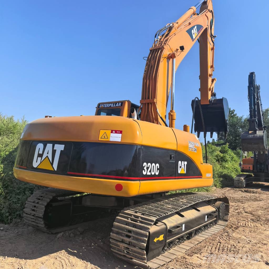 CAT 320 C Lánctalpas kotrók