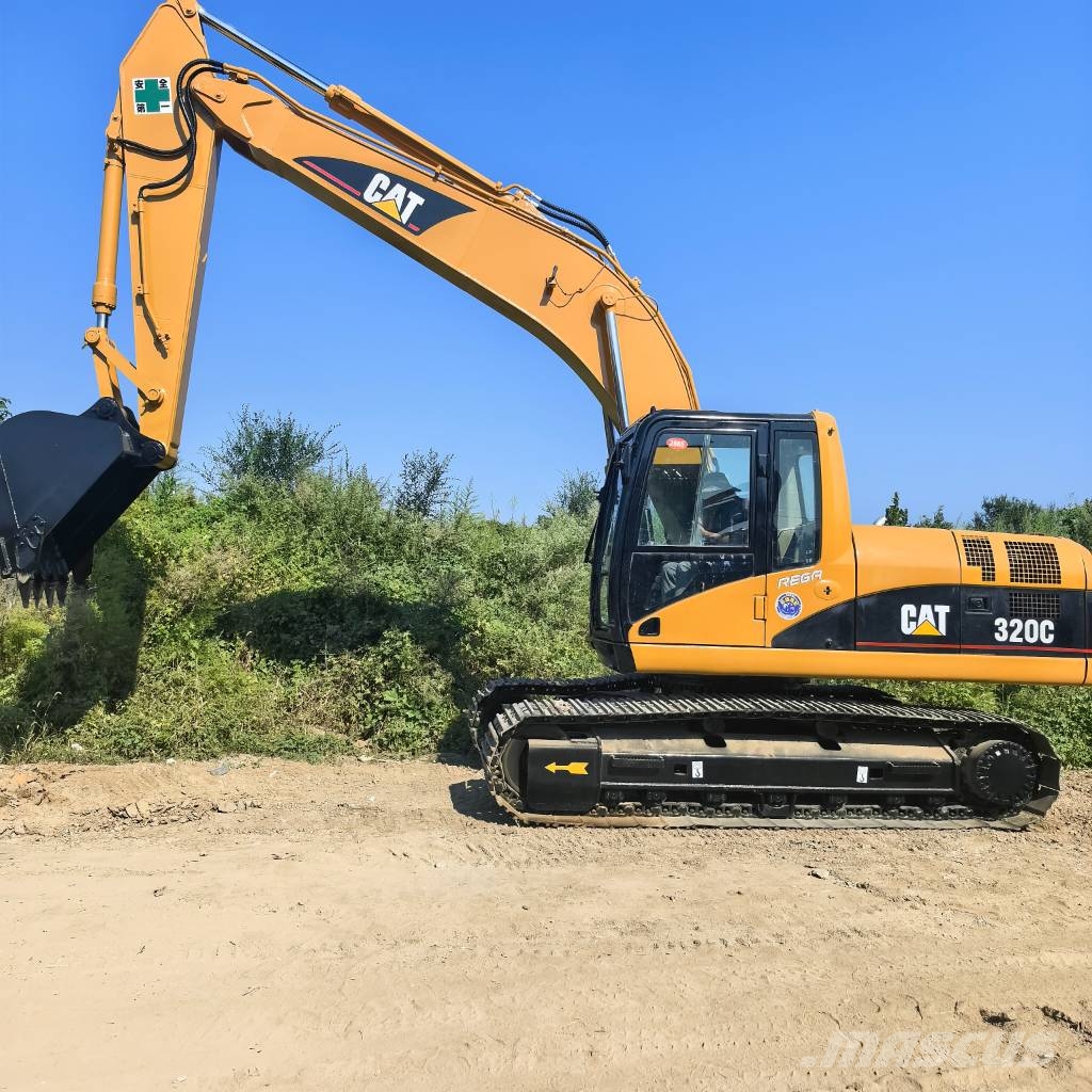 CAT 320 C Lánctalpas kotrók