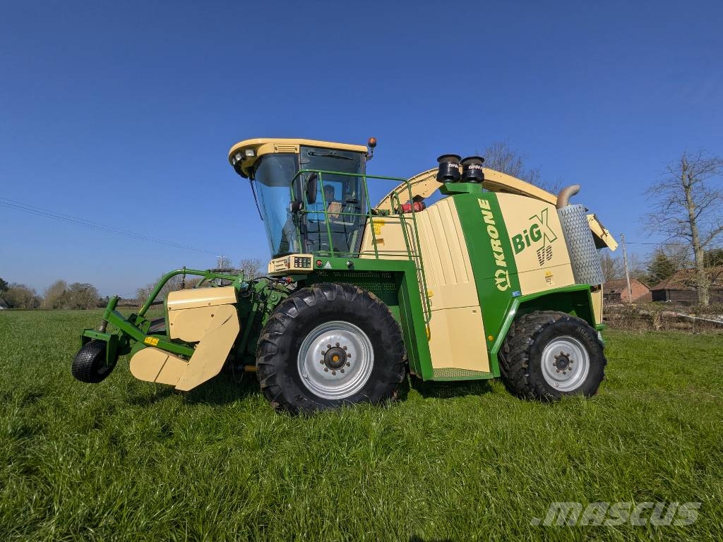 Krone Big X V8 自走式青贮饲料收割机