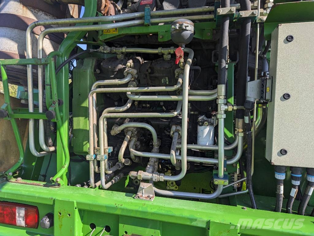 Krone Big X V8 自走式青贮饲料收割机