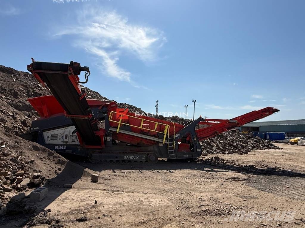 Sandvik QE 342 Mobile screeners
