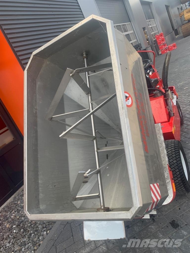 Norcar MINKOMATIC 670 DLA Karjan ruokintalaitteet
