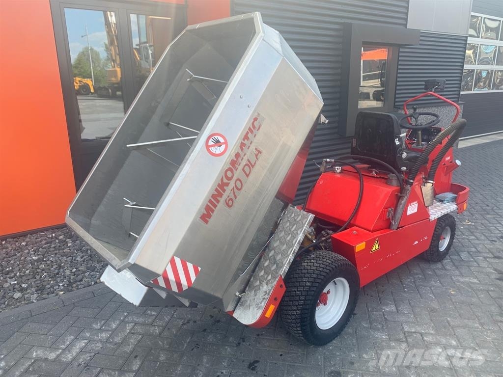 Norcar MINKOMATIC 670 DLA Karjan ruokintalaitteet