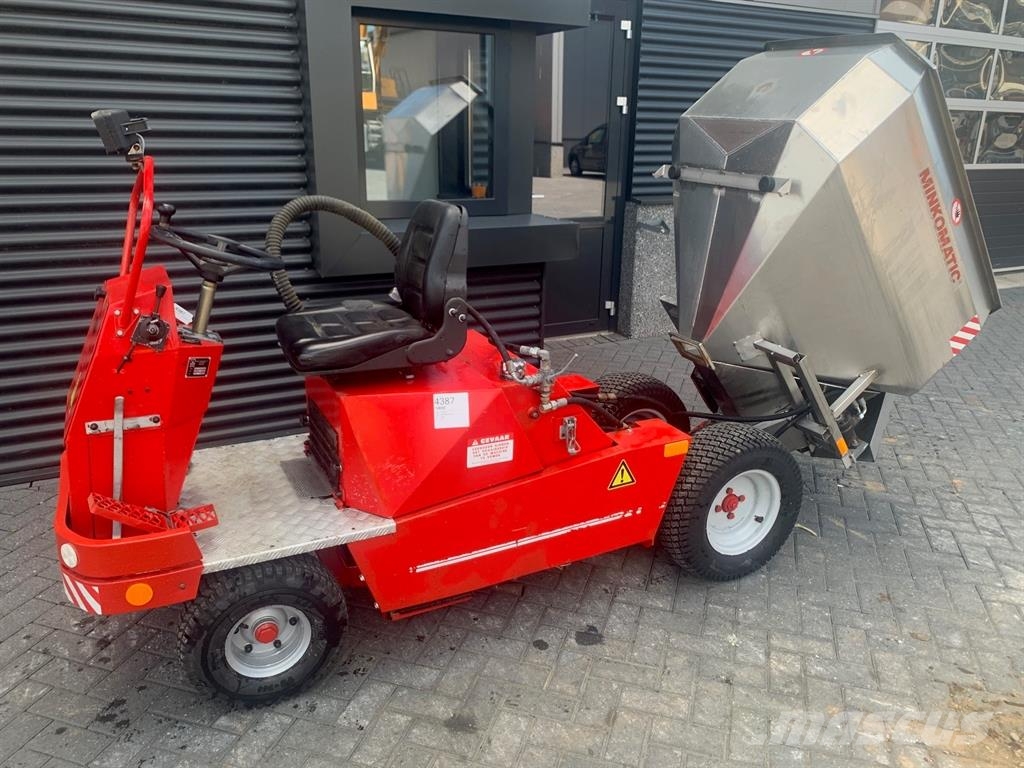Norcar MINKOMATIC 670 DLA Karjan ruokintalaitteet