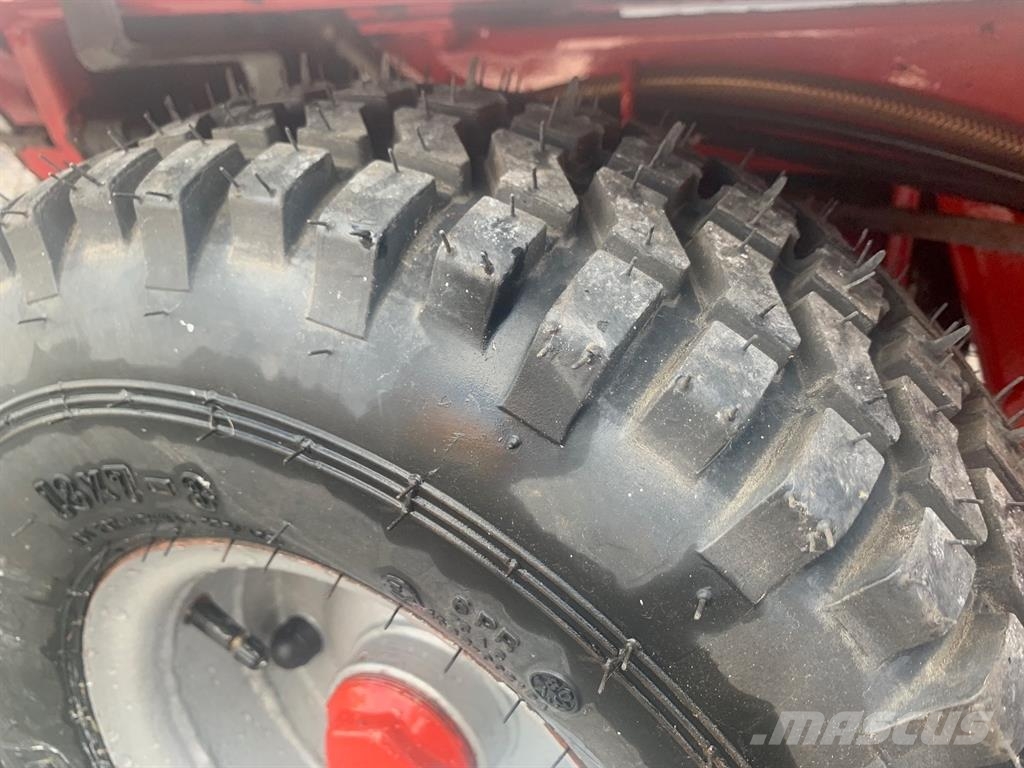 Norcar MINKOMATIC 670 DLA Karjan ruokintalaitteet