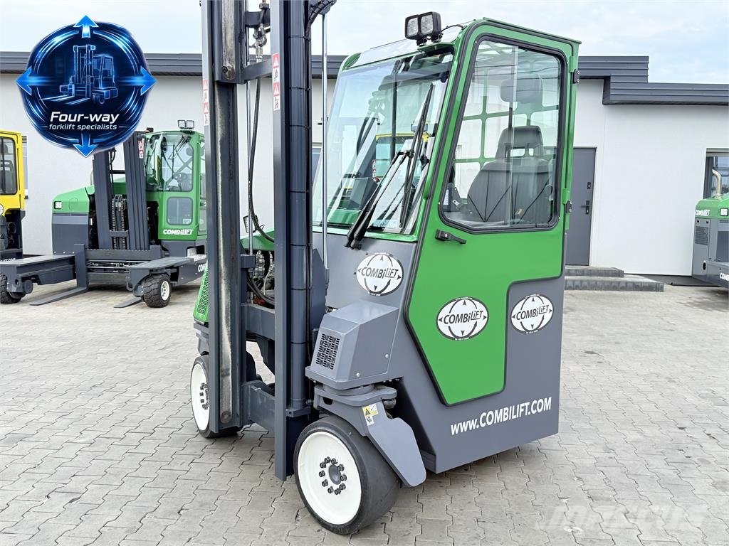 Combilift CB4000 | GAS | TRIPLEX 6800 | FREE-LIFT | FORK-POS شاحنة المناولة رباعية الاتجاهات
