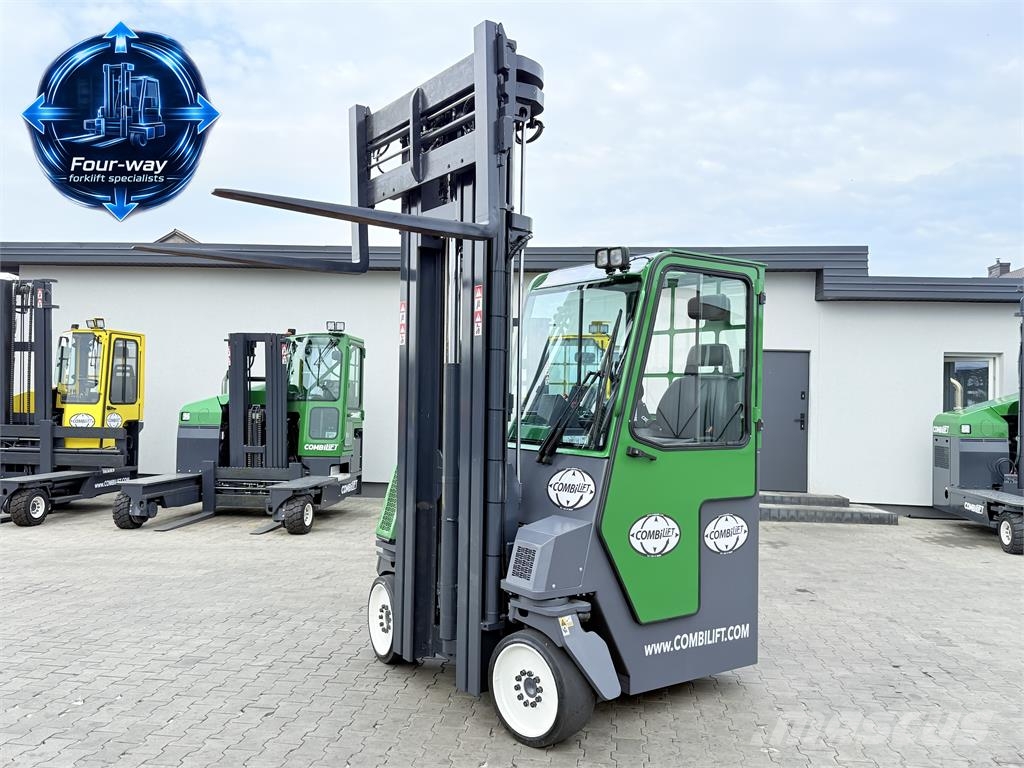 Combilift CB4000 | GAS | TRIPLEX 6800 | FREE-LIFT | FORK-POS شاحنة المناولة رباعية الاتجاهات