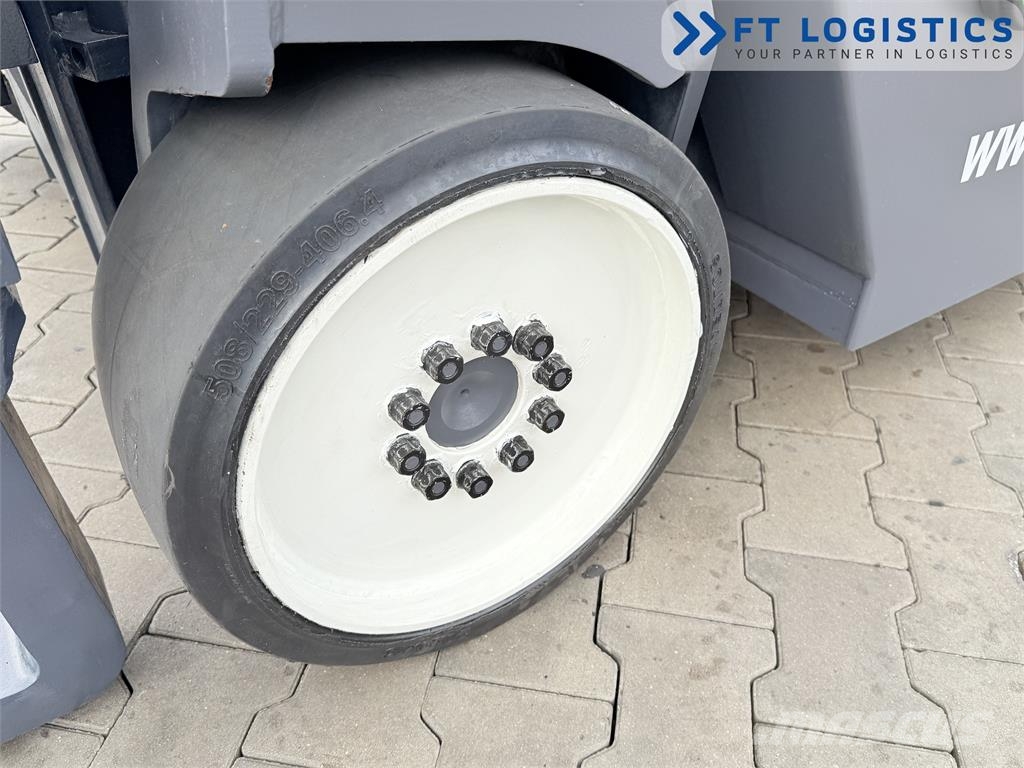 Combilift CB4000 | GAS | TRIPLEX 6800 | FREE-LIFT | FORK-POS شاحنة المناولة رباعية الاتجاهات