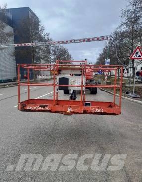 SkyJack SJ 86 T رافعات سلة تلسكوبية