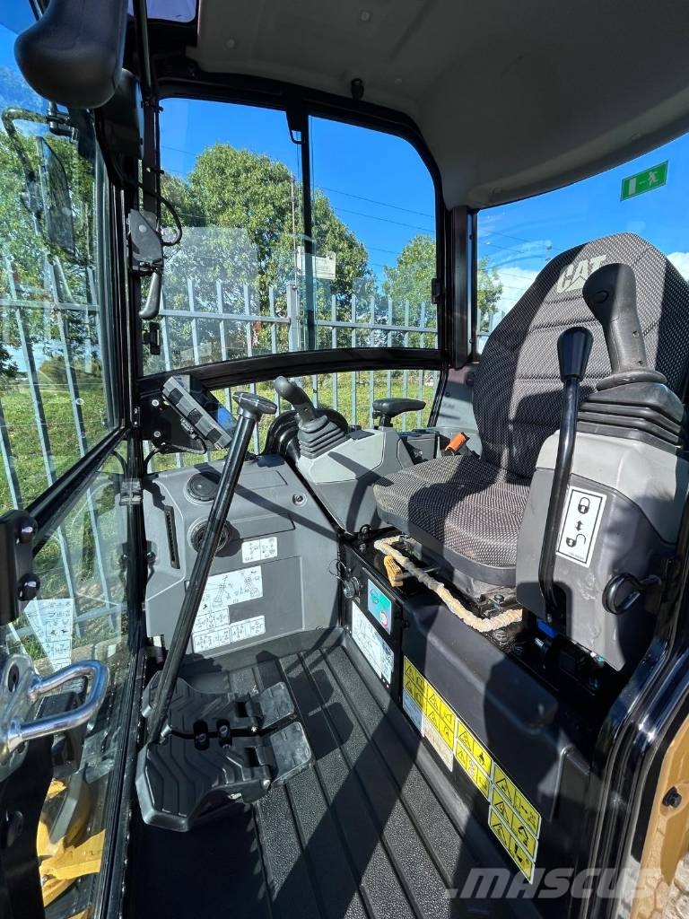 CAT 301.6| 2024 | 412 Hours | Hydraulic Quick Coupler Minigraafmachines < 7t
