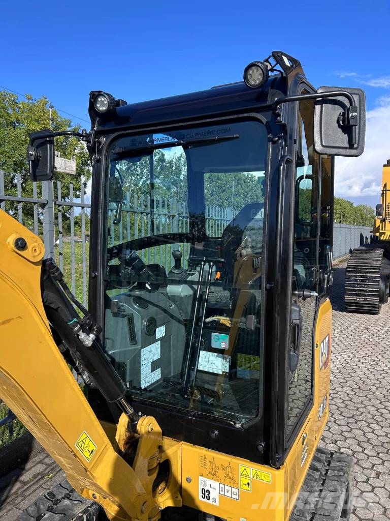 CAT 301.6| 2024 | 412 Hours | Hydraulic Quick Coupler Minigraafmachines < 7t