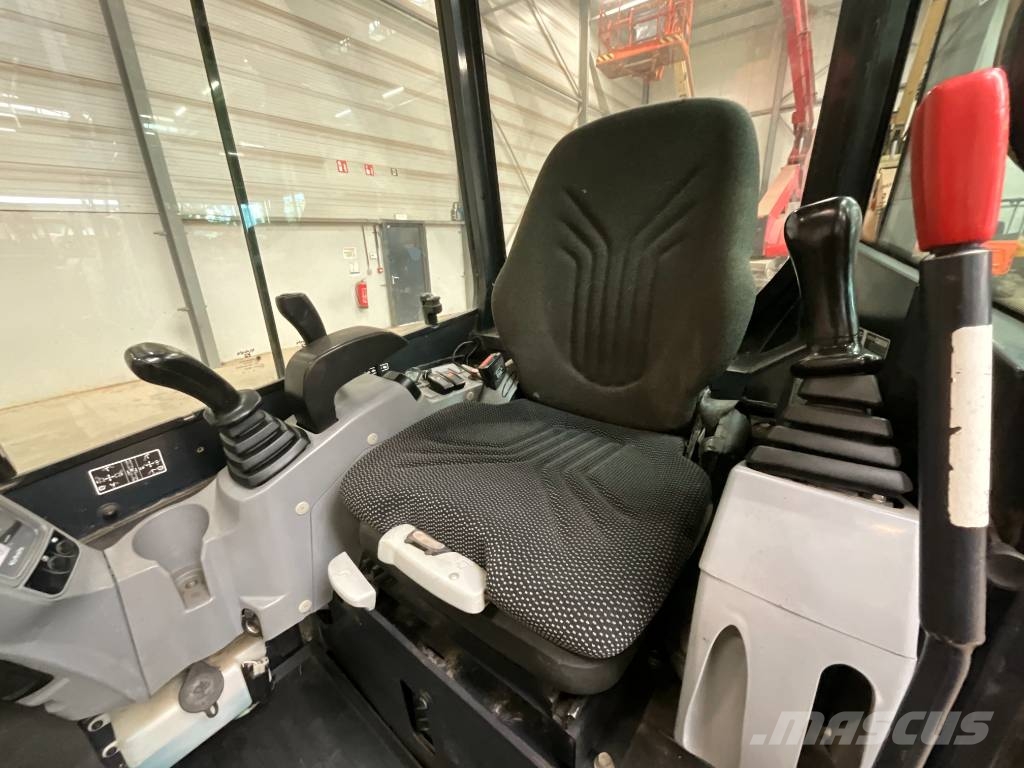 Kubota U 27-4 Міні-екскаватори < 7т
