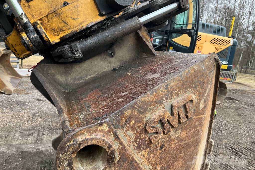 Volvo EC 240 C L Bandgrävare