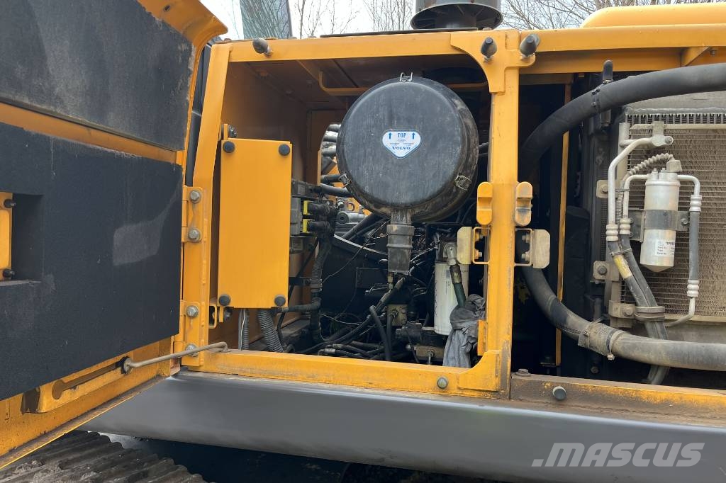 Volvo EC 240 C L Bandgrävare