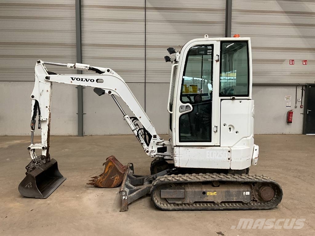 Volvo ECR 25 D Minigraafmachines < 7t