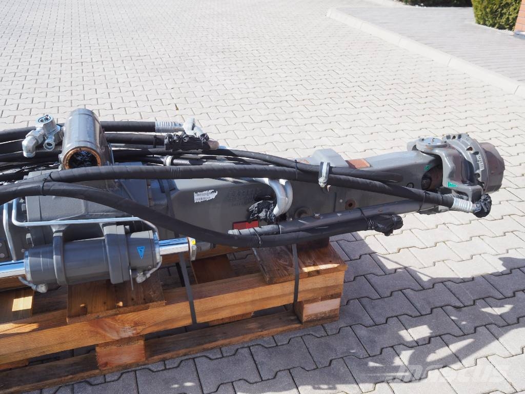 CLAAS Lexion 760-730 NAF rear driving axle, 4x4 Gąsienice, łańcuchy i podwozia