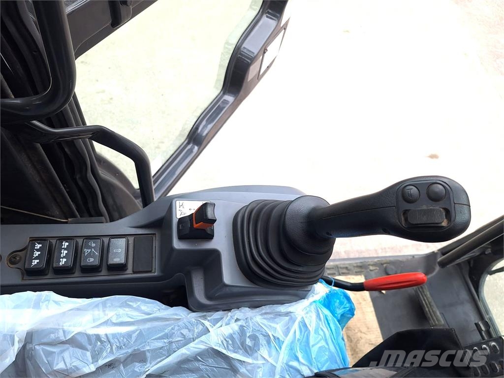 Hitachi ZX175W-7 Εκσκαφείς με τροχούς - λάστιχα