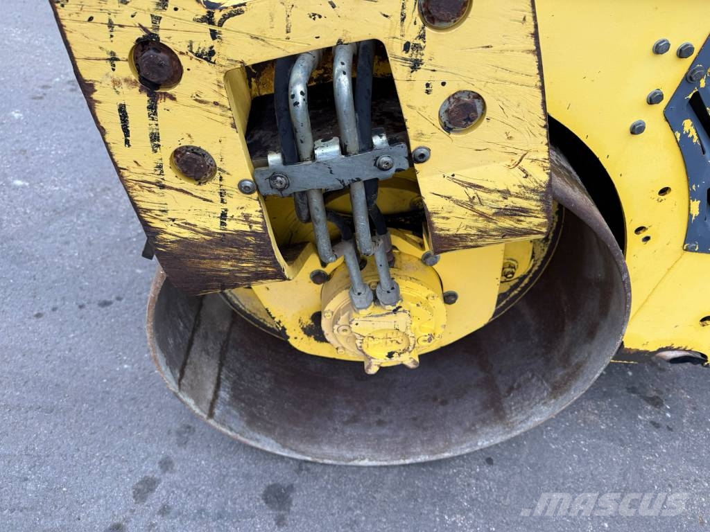 Bomag BW 120 AD-4 // 2005 / 2200 H/ Vibration Rouleaux tandem