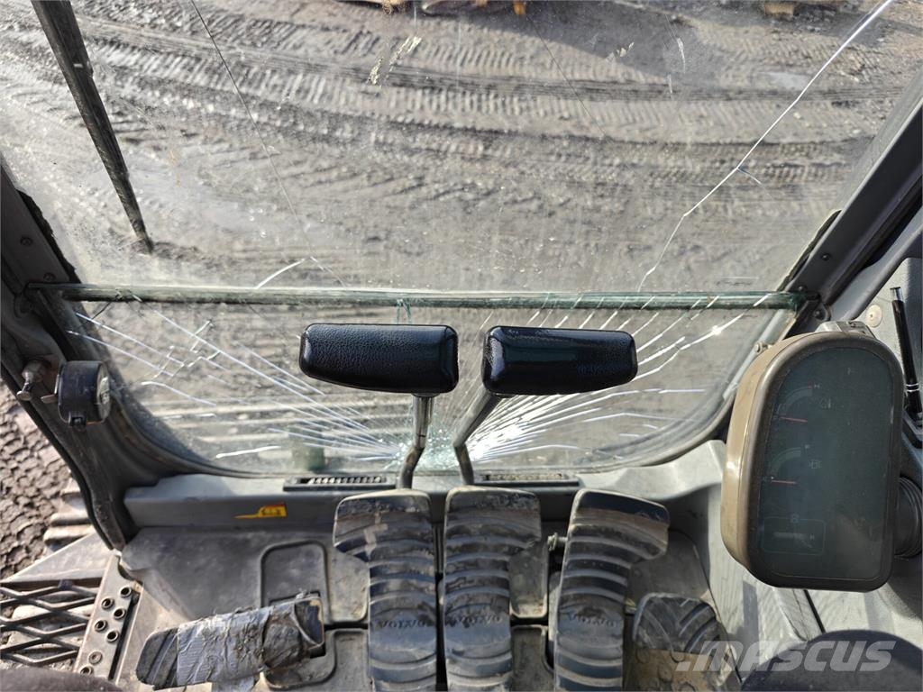 Volvo EC 180B LC Εκσκαφείς με ερπύστριες