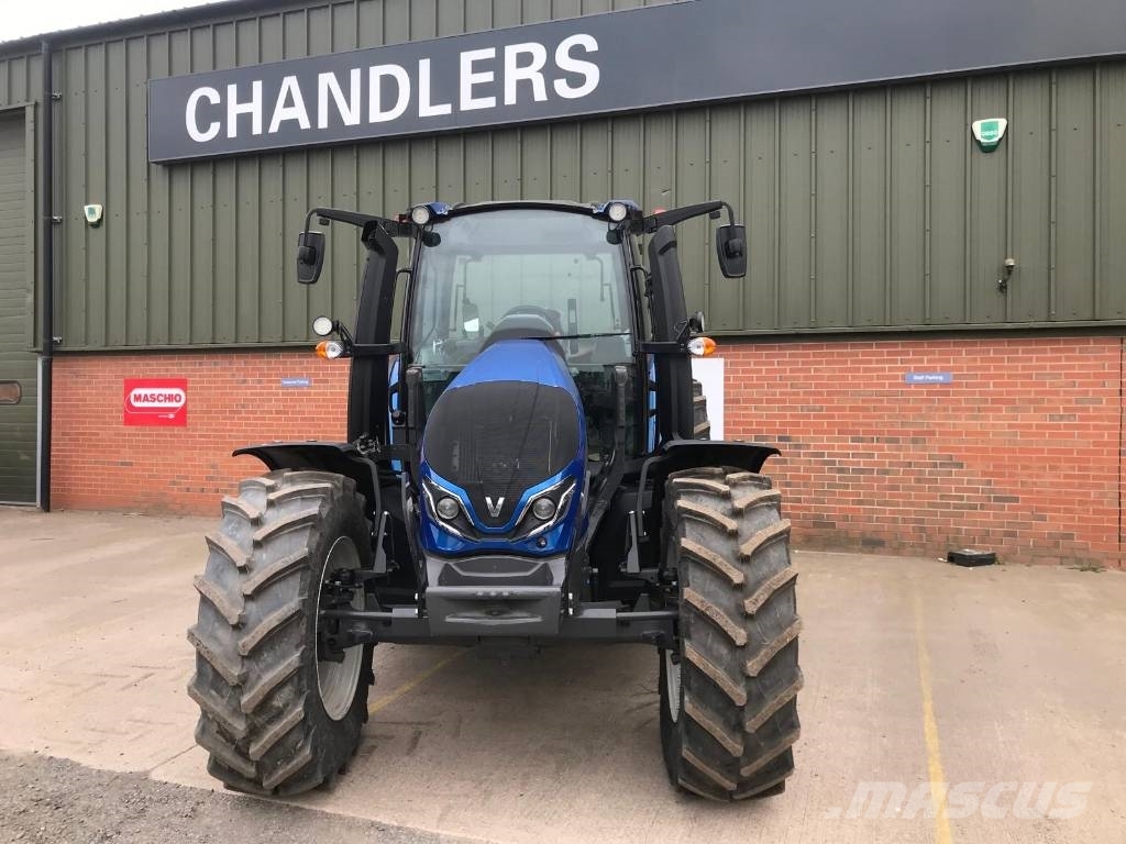 Valtra G 135 A 트랙터