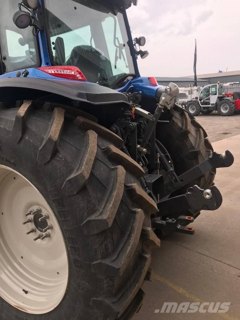 Valtra G 135 A 트랙터
