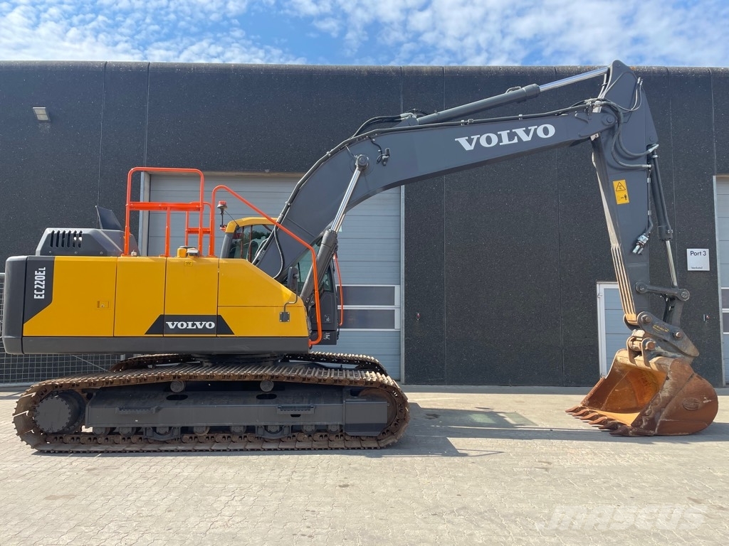 Volvo EC220E Гусеничные экскаваторы