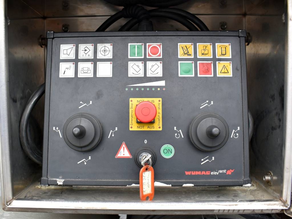 Wumag WT 270 Bilmontert lift