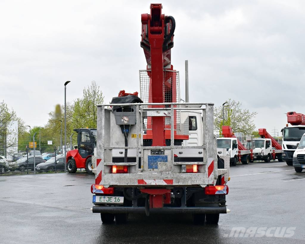Wumag WT 270 Bilmontert lift