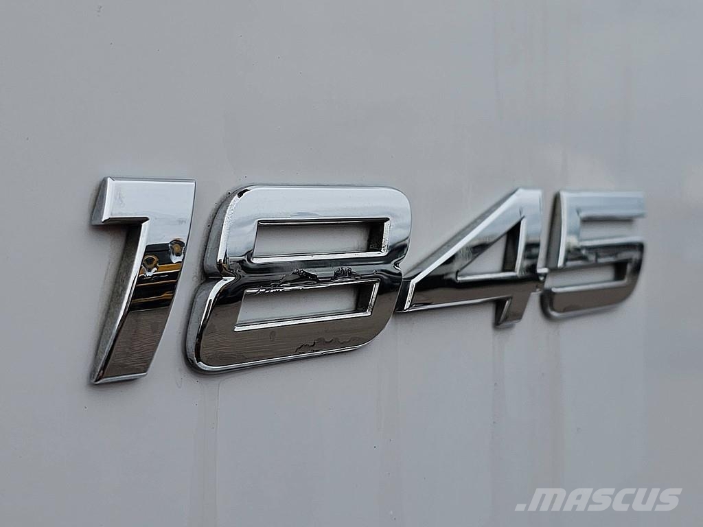 Mercedes-Benz ACTROS 1845 LS Trekkers