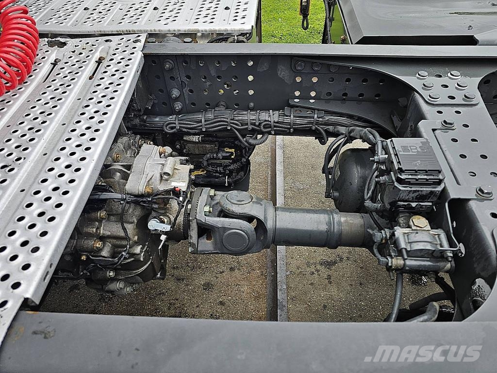 Mercedes-Benz ACTROS 1845 LS Trekkers