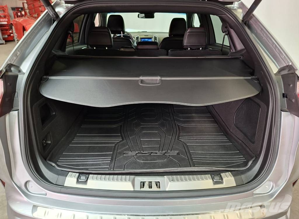 Ford Edge Kombilimousine Biler