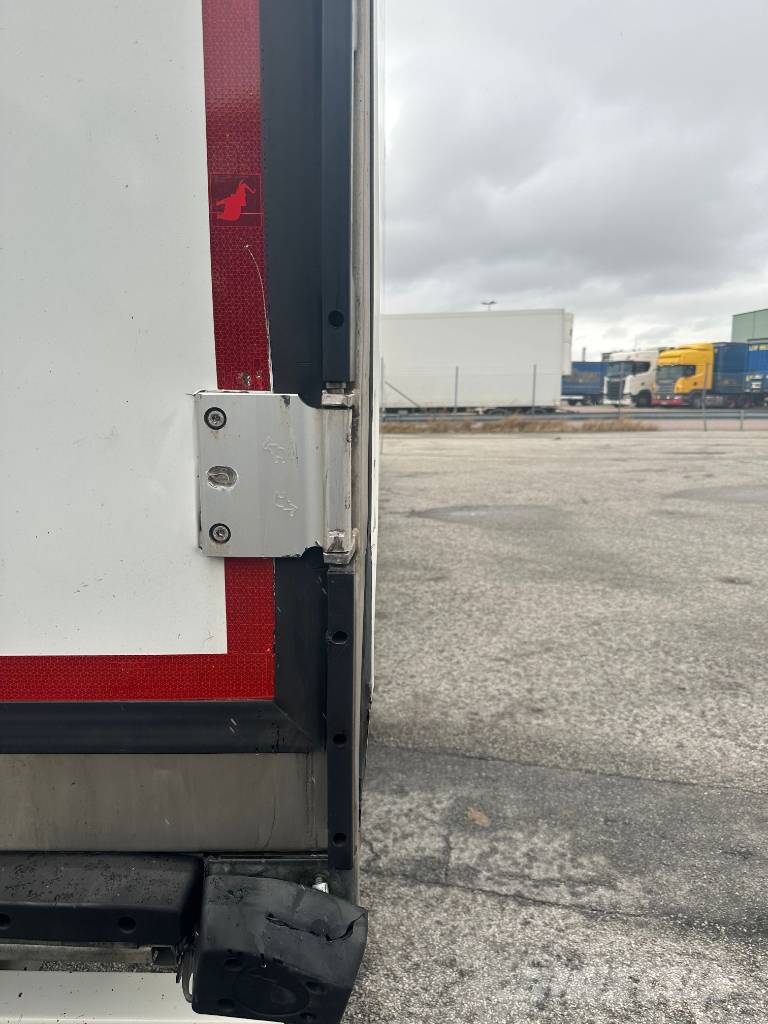 Schmitz Cargobull FRYS - INRIKES HÖJD - HUCKEPACK - DOUPLESTOCK 온도 조절식 세미 트레일러