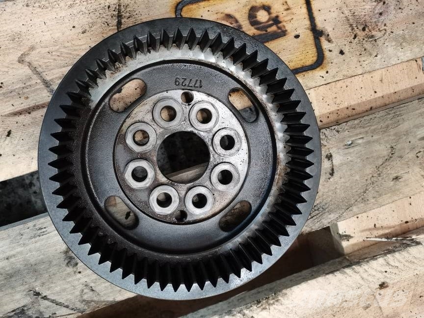 McCormick {wreath portal axle Carraro} Rama i zawieszenie