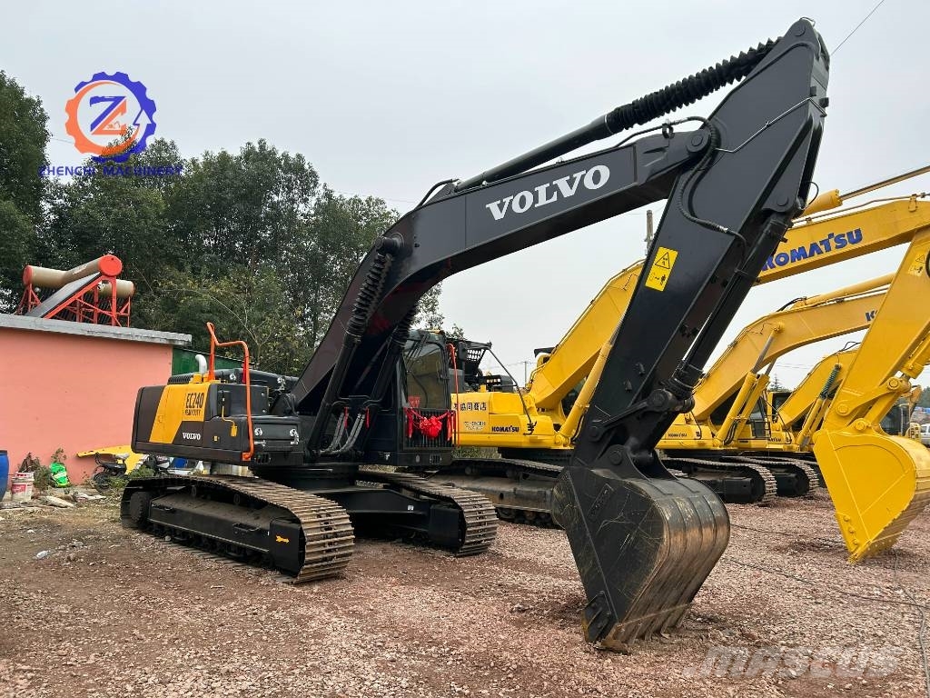 Volvo EC 240 Гусеничные экскаваторы
