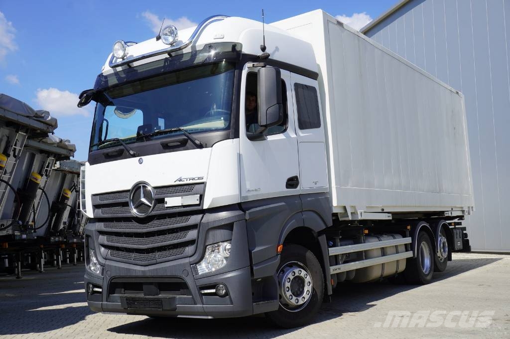 Mercedes-Benz Actros 2540 6×2 / 90 tho. km! / 5-seater cab! Kofferaufbau