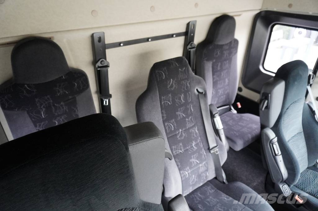 Mercedes-Benz Actros 2540 6×2 / 90 tho. km! / 5-seater cab! Kofferaufbau